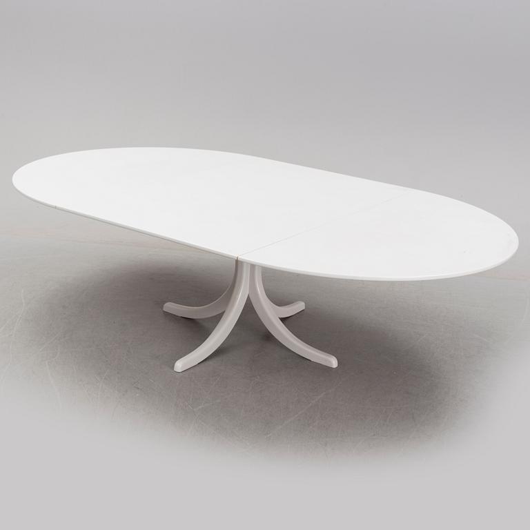 Matbord snarlikt, modell 771 av Josef Frank.