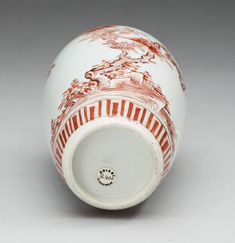 A vase, Qing dynasty, Kangxi (1662-1722).