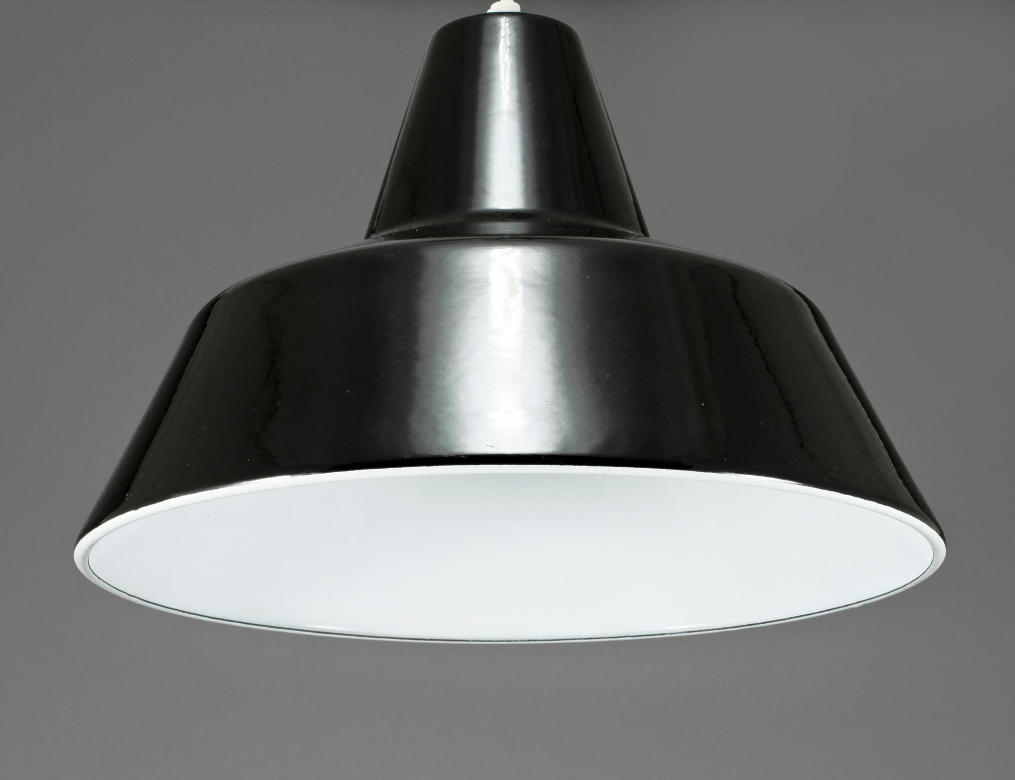 TAKLAMPA, Vaerkstedlampa, Arne Jacobsen, Louis Poulsen, 1900-talets andra hälft. Höjd ca 26 cm.