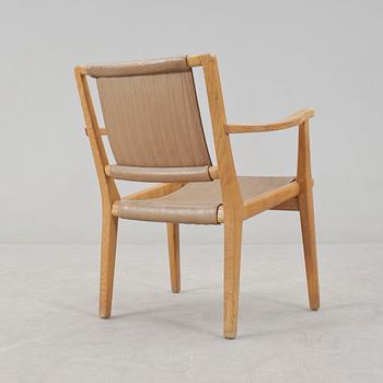 FÅTÖLJ, möjligen Axel Larsson, stämpelmärkt Svenska Möbelfabriken.