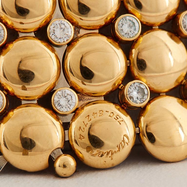 Cartier "Honeymoon" collier.
