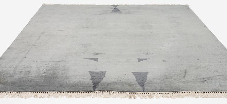 Carin Antonisen/Britt-Marie Boulogner, a carpet, "Elefantmattan", tufted, ca 297 x 233 cm.