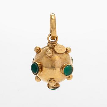 Riipus, 18K kultaa ja värjättyjä kalsedoneja.