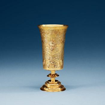 684. A German late 16th/early 17th century silver-gilt cup, makers mark of Cornelius Erb, Augsburg (1586-1618).