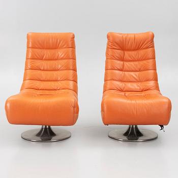 A pair of armchairs, late 20th century.