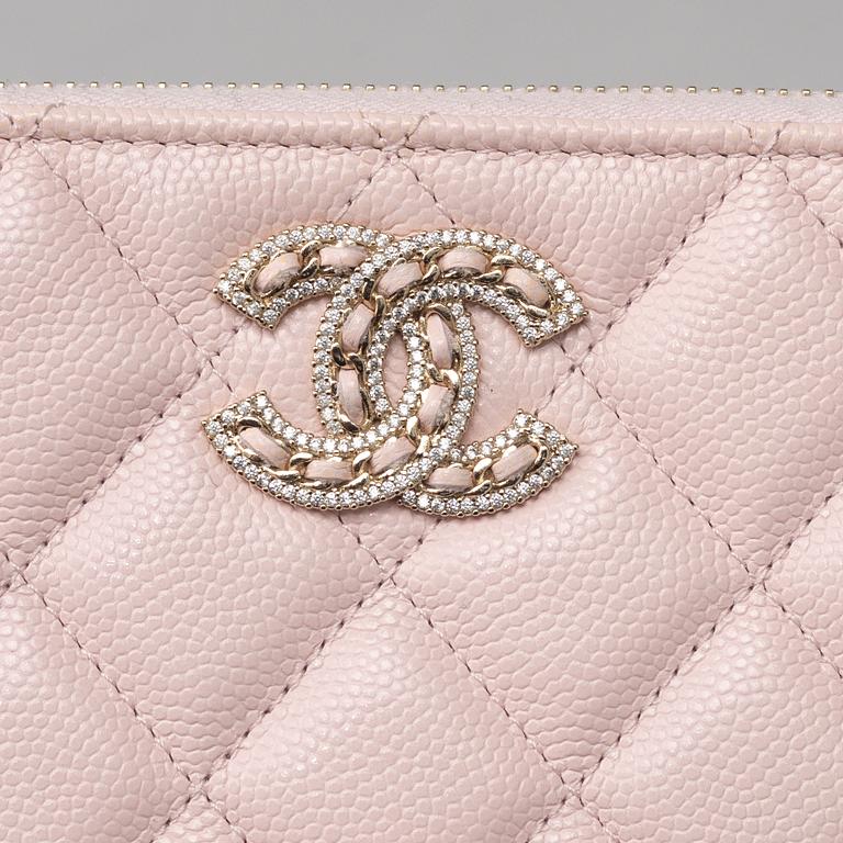 Chanel, clutch, "Small Caviar O Case", 2022.