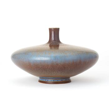 Berndt Friberg, a stoneware vase, Gustavsberg Studio 1973.