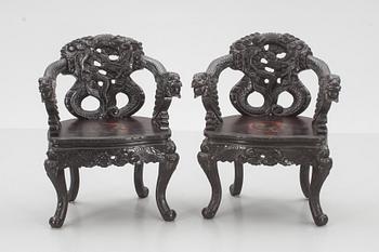 MÖBELGRUPP, 5 delar. Orientaliska, Japan. 1900-tal.
