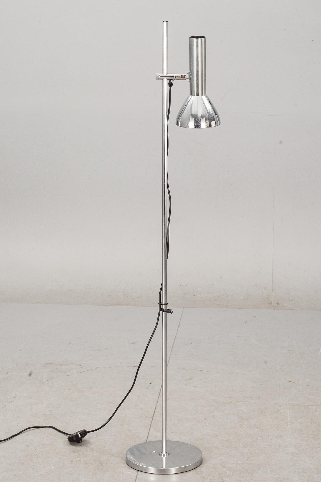 GOLVLAMPA, 1900-talets slut.