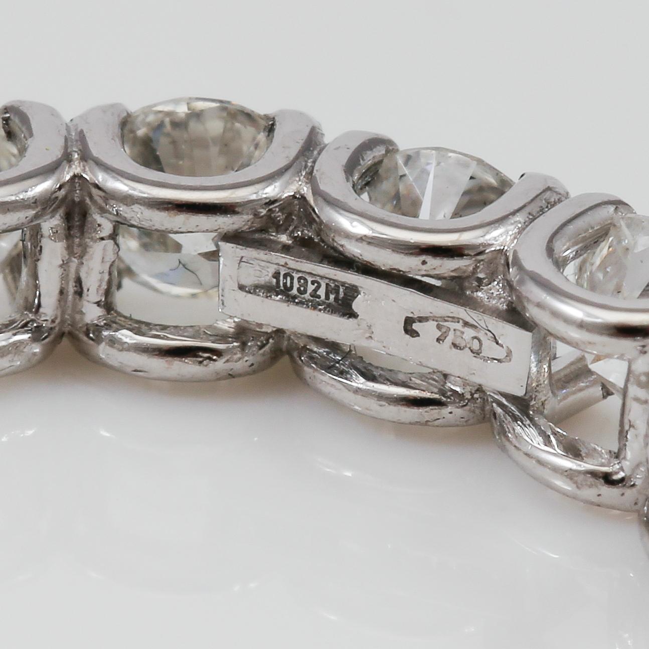 RING, briljantslipade diamanter totalt ca 2,50 ct.