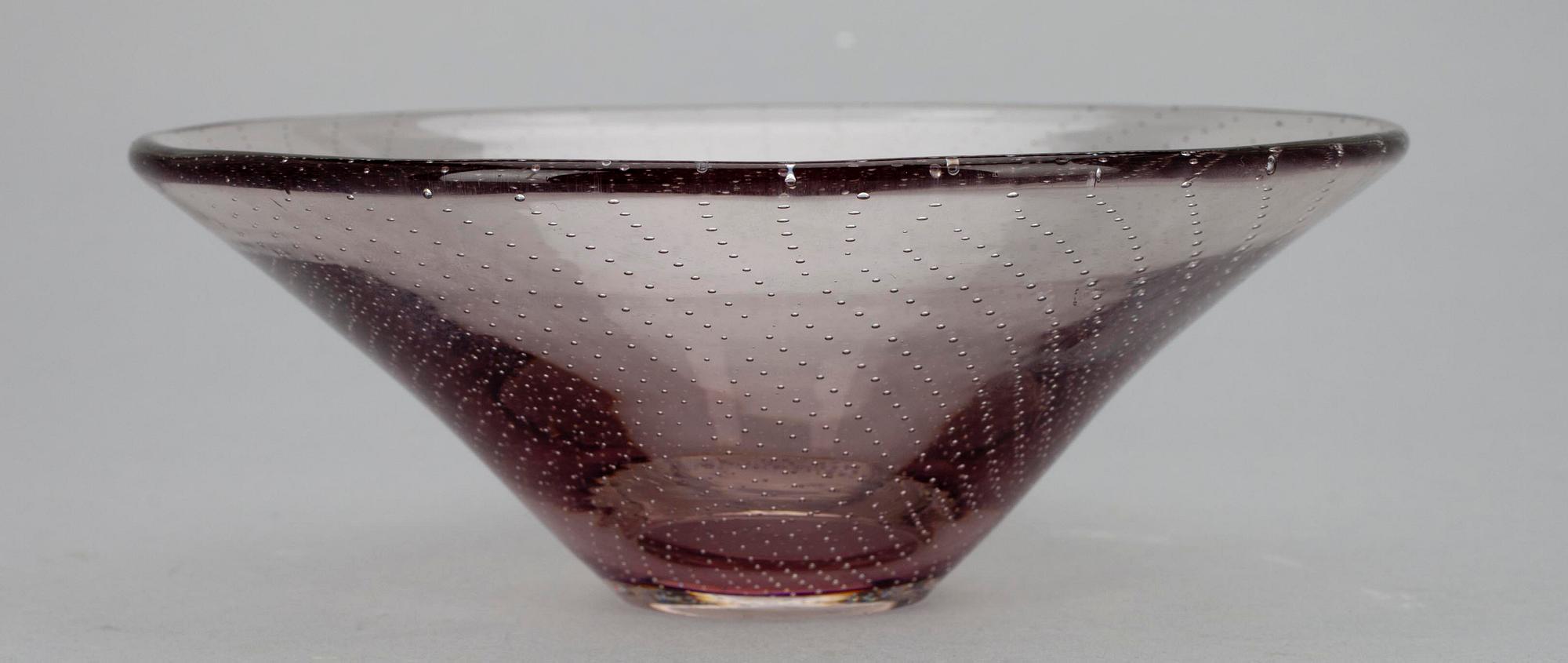 SKÅLFAT, glas, sign. Gunnel Nyman, Notsjö -51.