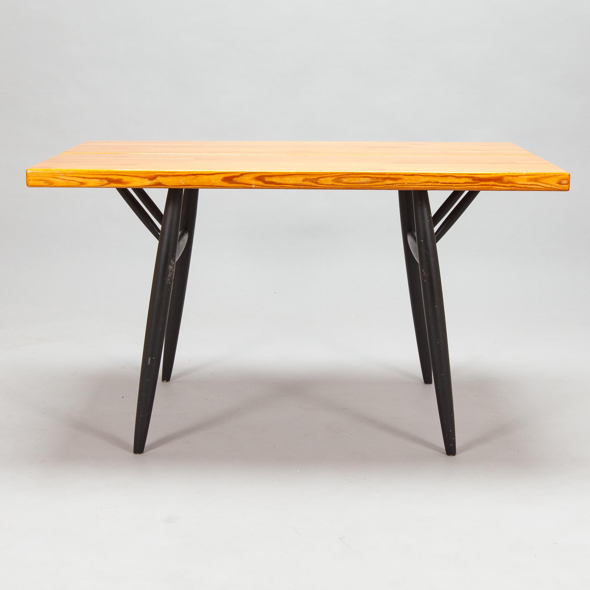 Ilmari Tapiovaara, Bord, "Pirkka",  Laukaan Puu, Finland 1960-tal.