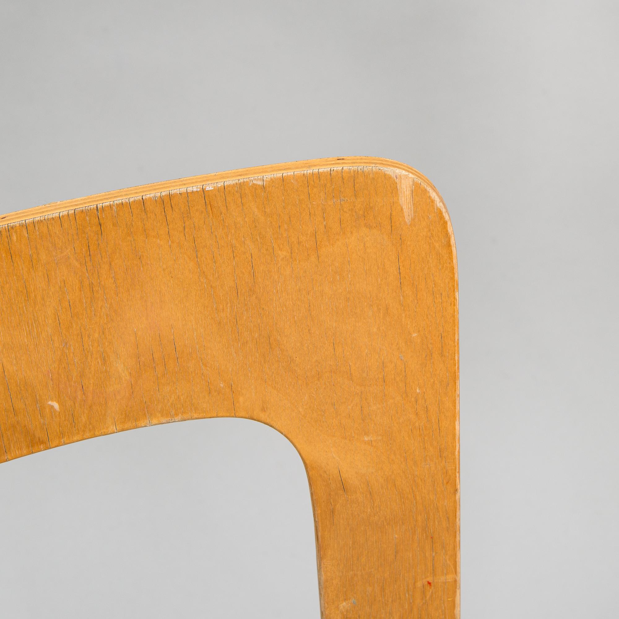 Alvar Aalto, six 1960s '65' chairs for Artek.