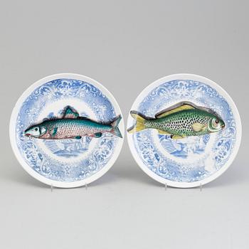 5 dinner plates by Piero Fornasetti, Milano 1955.