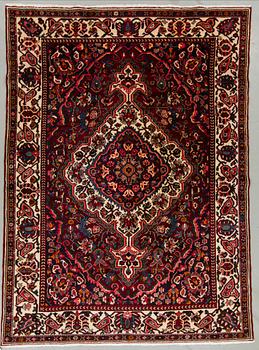 MATTA, Hamadan. Ca 291x211 cm.