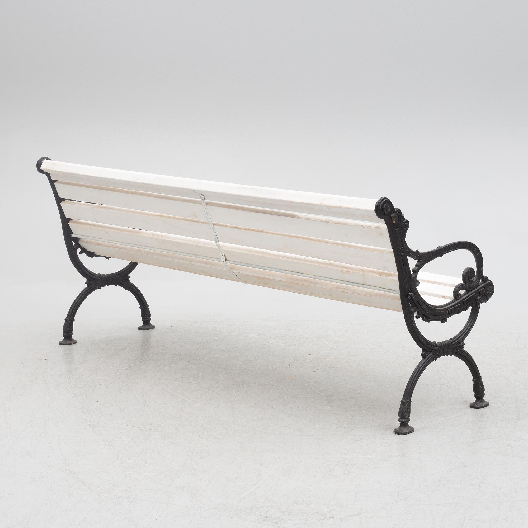 A garden sofa from Husqvarna, first half of the 20th century.