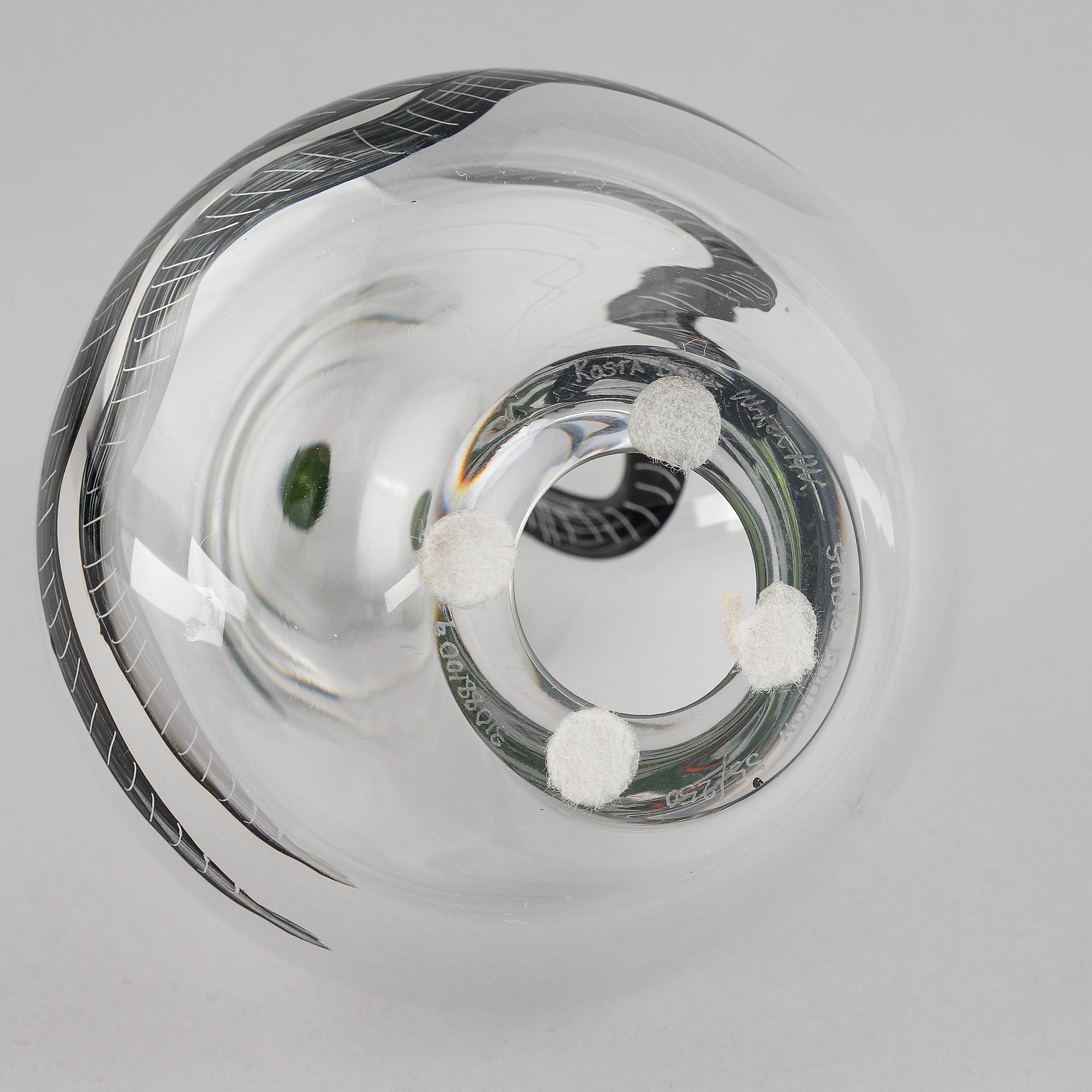 Ulrica Hydman-Vallien, skulptur, glas, Kosta Boda, Studio Edition, signerad och 55/250.