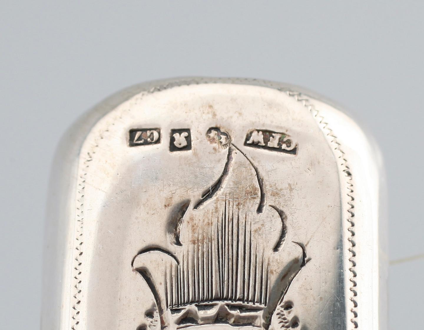 SILVERFÖREMÅL, 4 delar, 1900-tal. Vikt med borste ca 145 g.