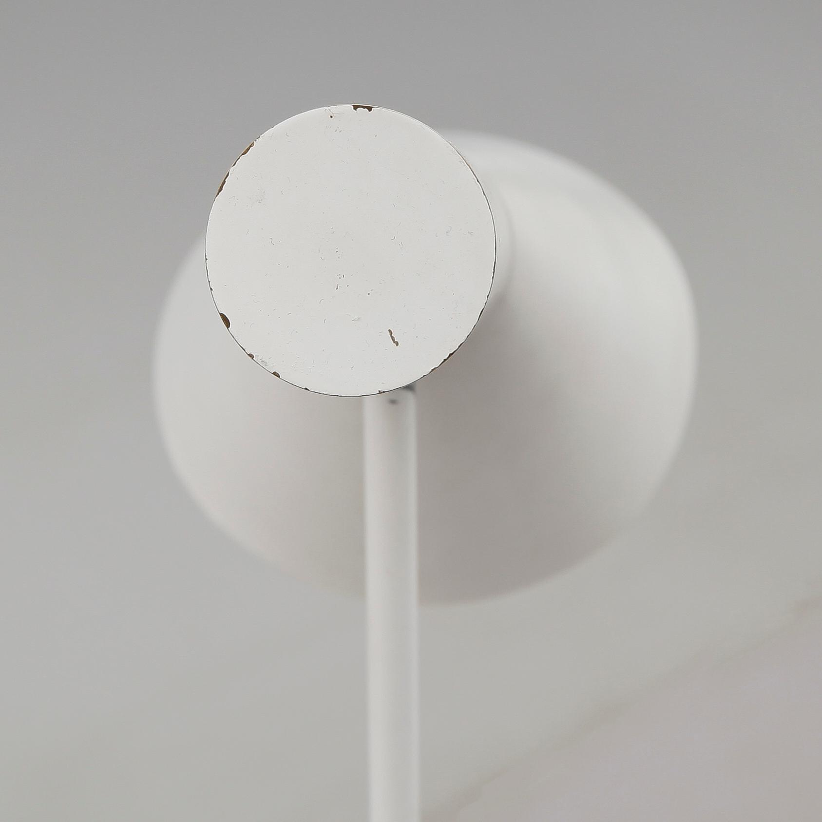 GOLVLAMPA, "AJ", Arne Jacobsen, Louis Poulsen, 1900-talets senare del.