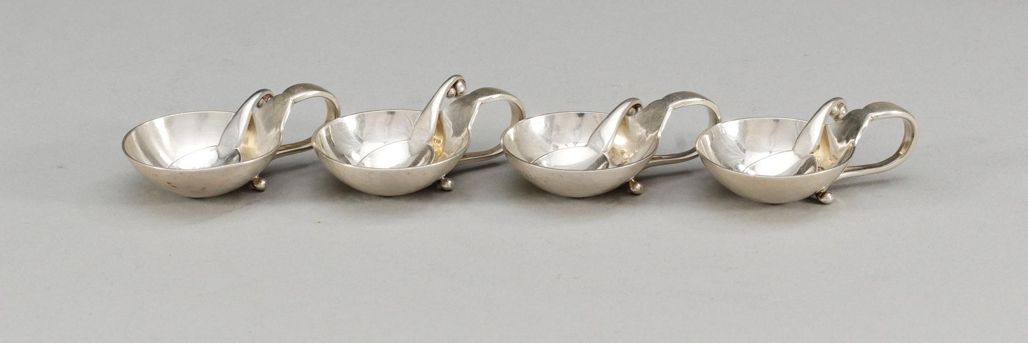 SALTKAR med SKEDAR, 4 st, sterling. G. Jensen, Danmark. Modell 110.