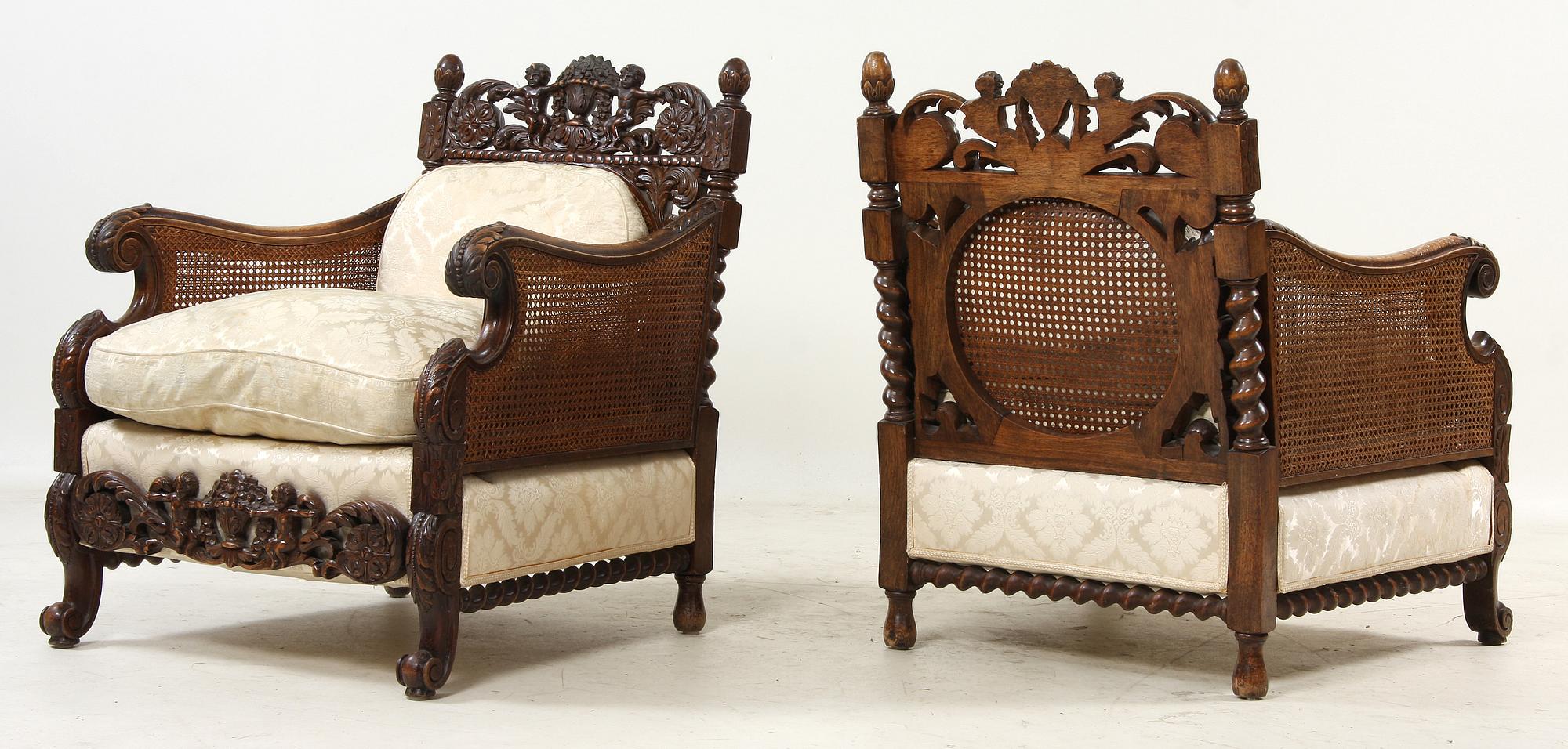 SOFFA, samt FÅTÖLJER, ett par, Barockstil, 1900-talets första hälft.