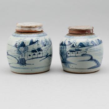 BOJANER, 2 st, porslin, Kina, 1800-tal.