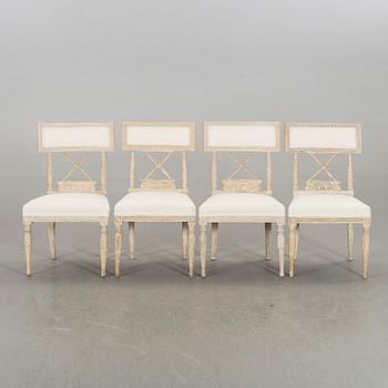 A SET OF LATE GUSTAVIAN CHAIRS CA 1800.