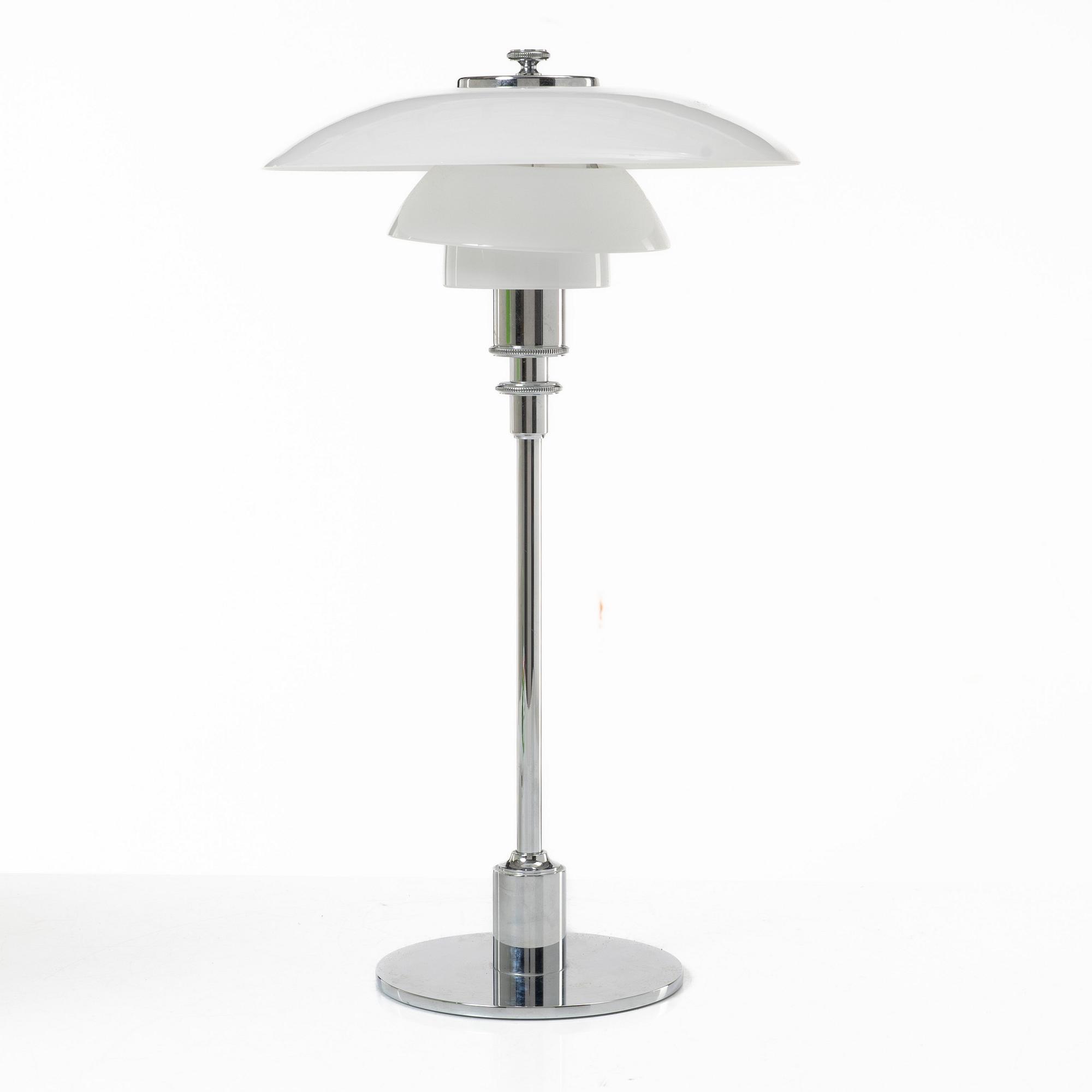 Poul Henningsen, bordslampa, "PH 2/1", Louis Poulsen, Danmark.