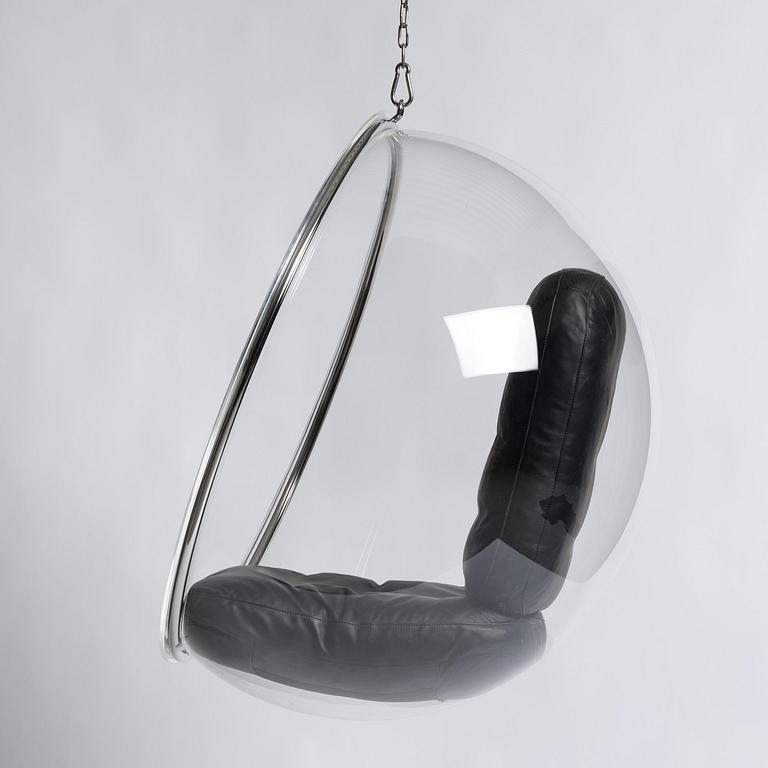 Eero Aarnio, hängfåtölj, "Bubble Chair", Eero Aarnio Originals, Finland, efter 2016.