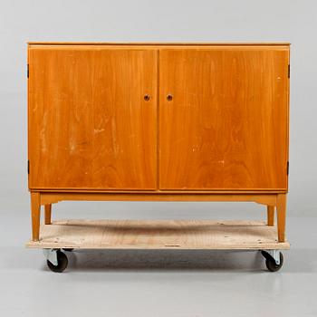 SIDEBOARD, Nordiska Kompaniet, omkring 1900-talets mitt.