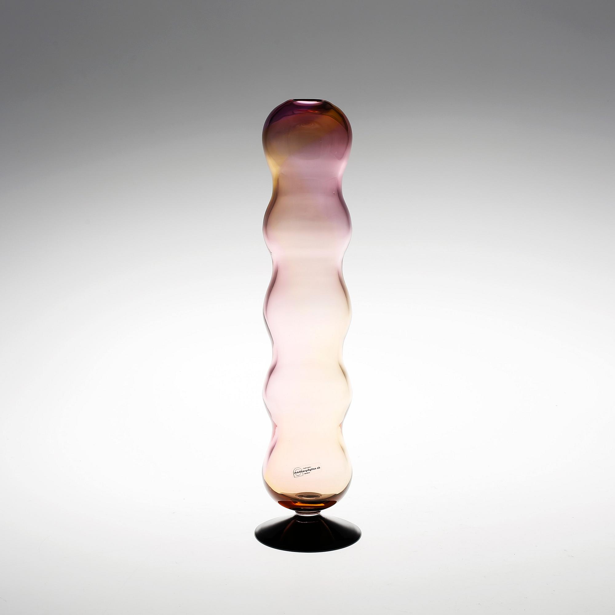 VAS, glas, Studioglas Strömbergshyttan, sent 1900-tal.