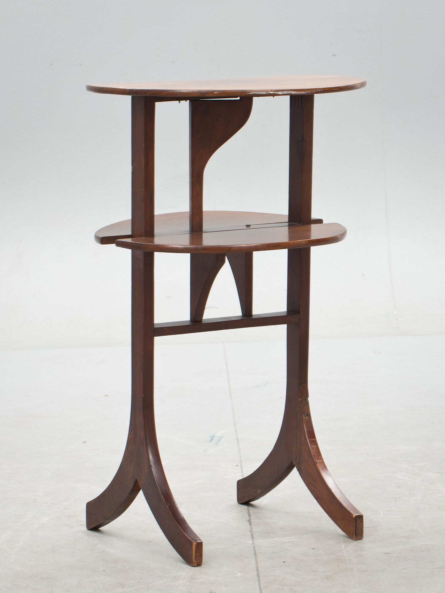 FÄLLBORD. 1900-talets första del.
