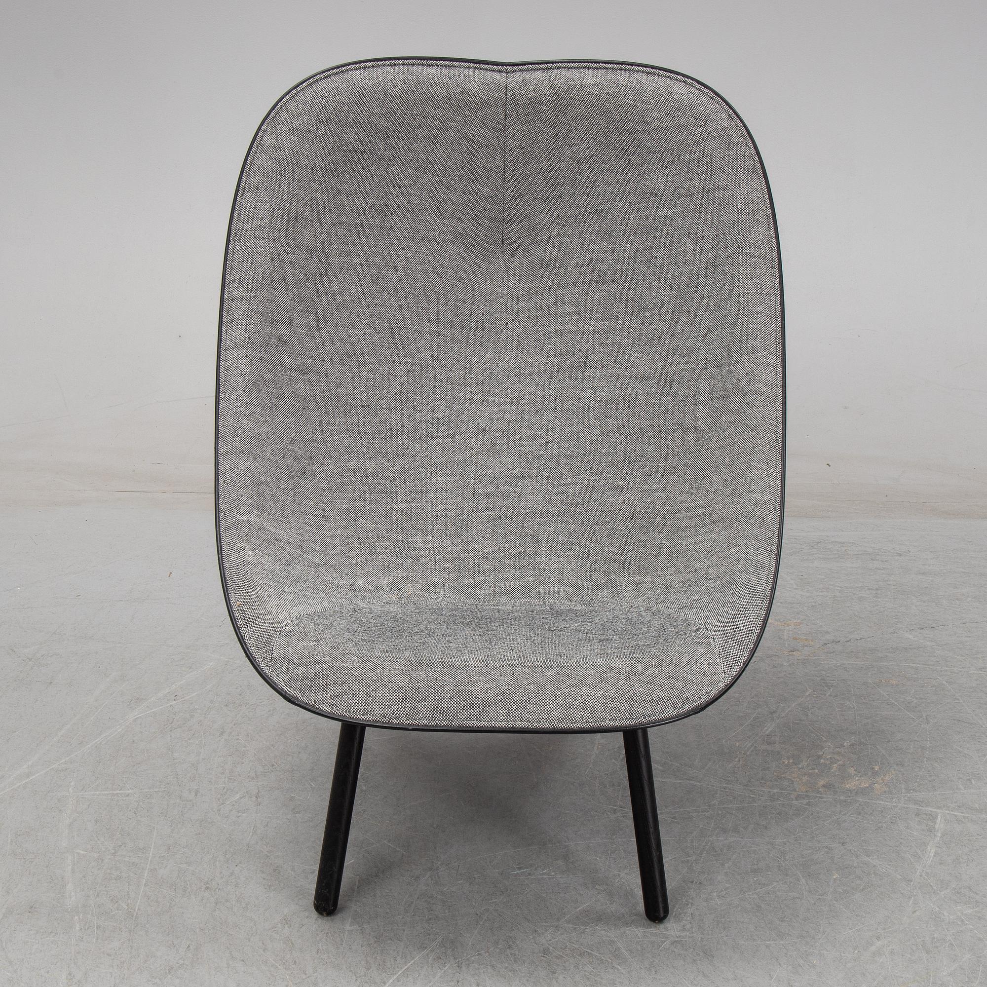 A 21st Century 'Uchiwa' lounge chair by Doshi Levien for Hay.