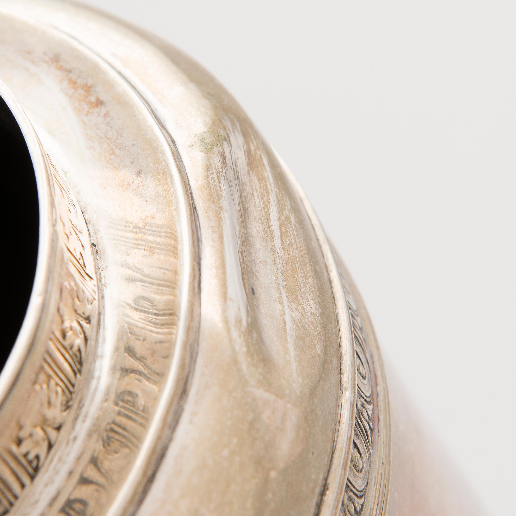 A SWEDISH 18TH CENTURY SILVER COFFEE POT, maker's mark of Petter Eneroth, Stockholm .