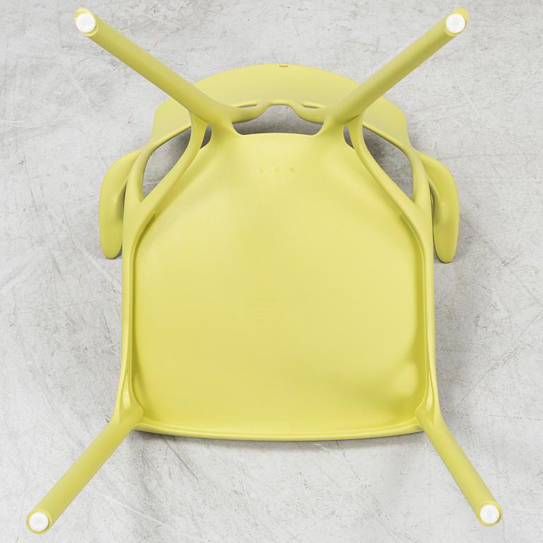 Philippe Starck, karmstolar, 4 st, "A.I. Chair", Kartell, Italien, formgiven 2019.