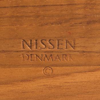 Picnic carrier, teak, Nissen Denmark, 1960s.