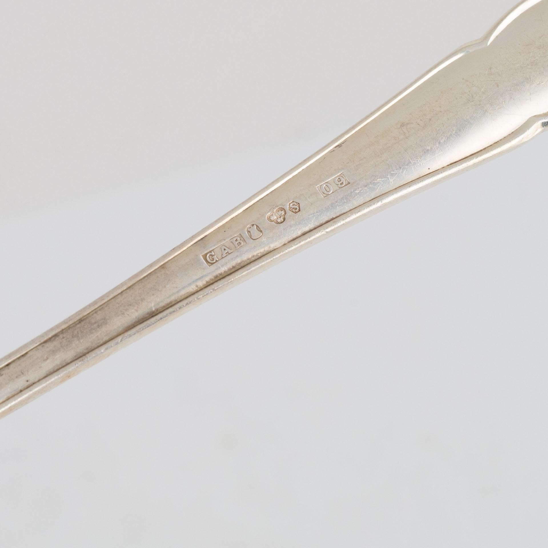 Bestick, 20 delar, silver, "Viktoria", GAB, Stockholm, 1964 samt svenska importstämplar.