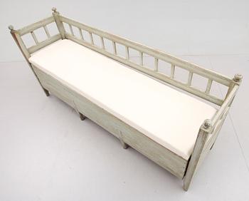 SOFFA, sengustaviansk, omkring 1800.