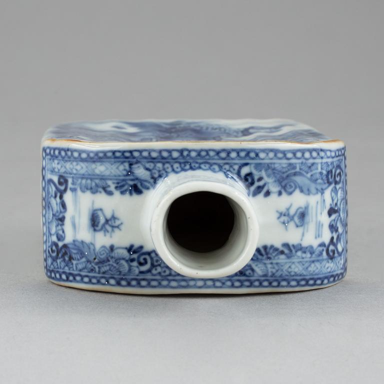 TEDOSA, porslin, 1700-tal.