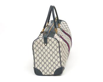 A 1989s bag by Gucci.