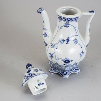 KAFFESERVIS, 29 delar, porslin, "Musselmalet", Royal Copenhagen.