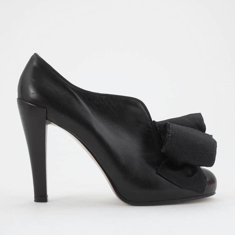 SKOR, Christian LaCroix.