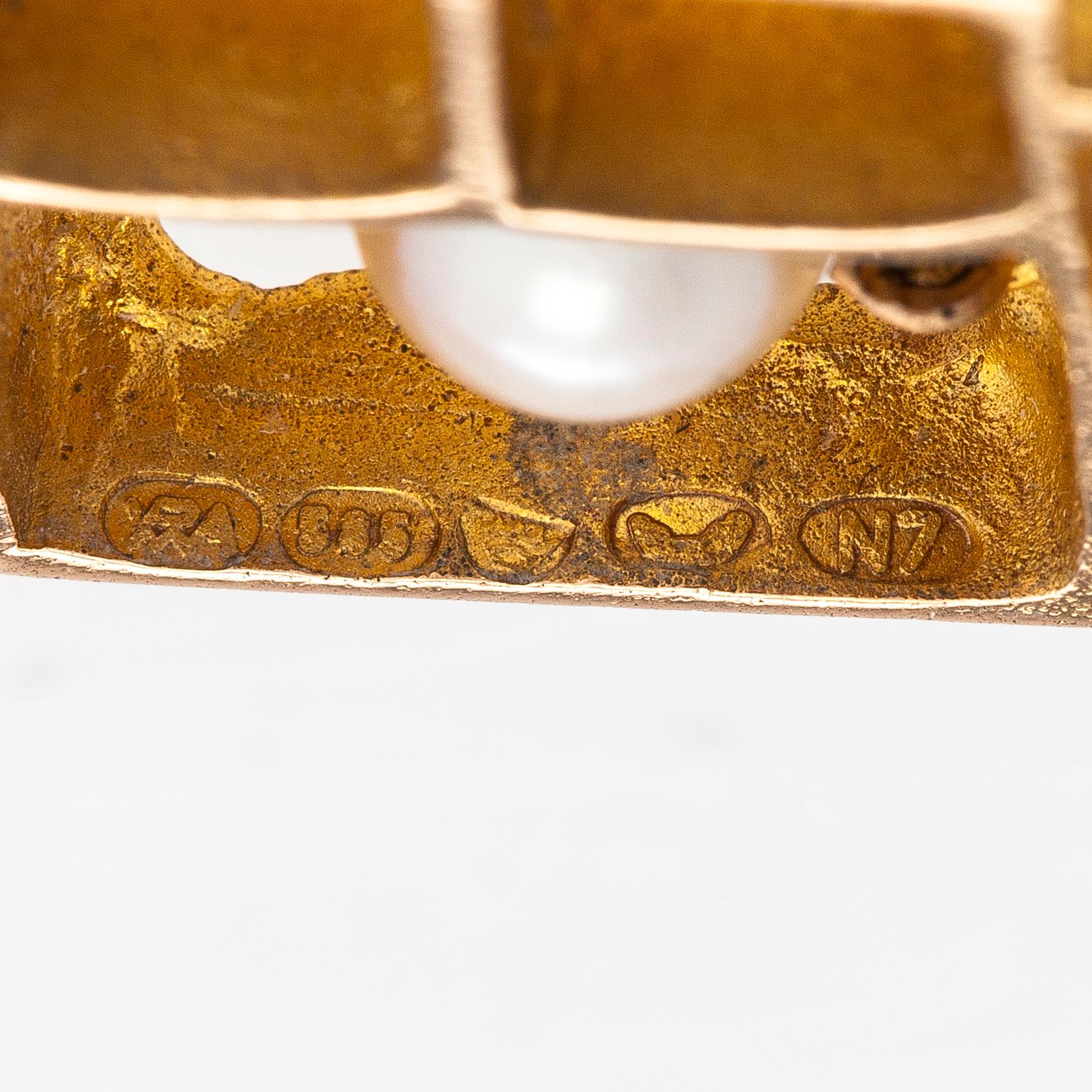 Björn Weckström, Halsband "Magisk pärla", 14K guld och odlad pärla.  Lapponia 1966.