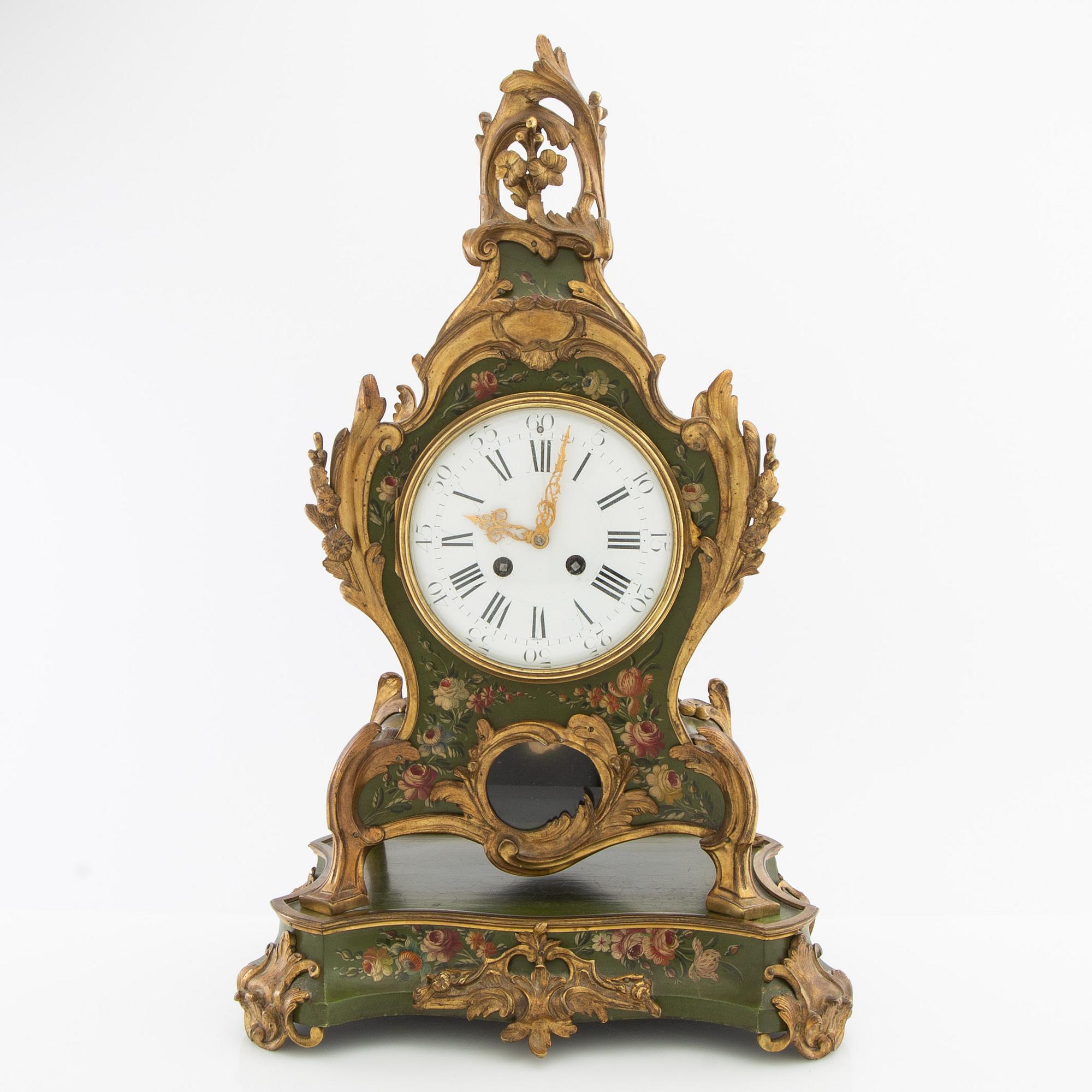 Console clock Louis XV style, first half of the 20th century.