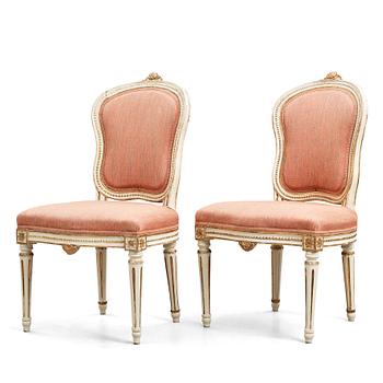 20. Gustaviansk, A pair of Gustavian 1780's chairs attributed to Jacob Malmsten (master in Stockholm 1780-1788).