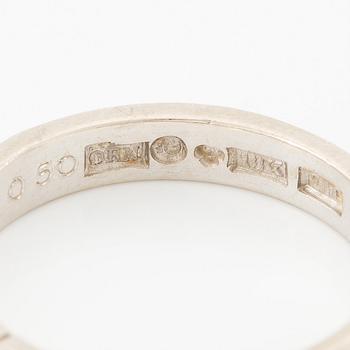 Ring, half eternity band in 18K white gold set with brilliant-cut diamonds.