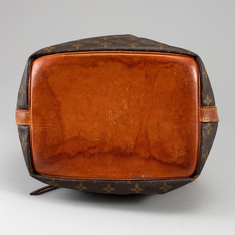 LOUIS VUITTON, 'Petit Noé'.