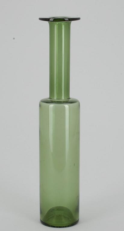 FLASKA, glas, signerad Nanny Still, Riihimäen Lasi Oy. Formgiven 1959.