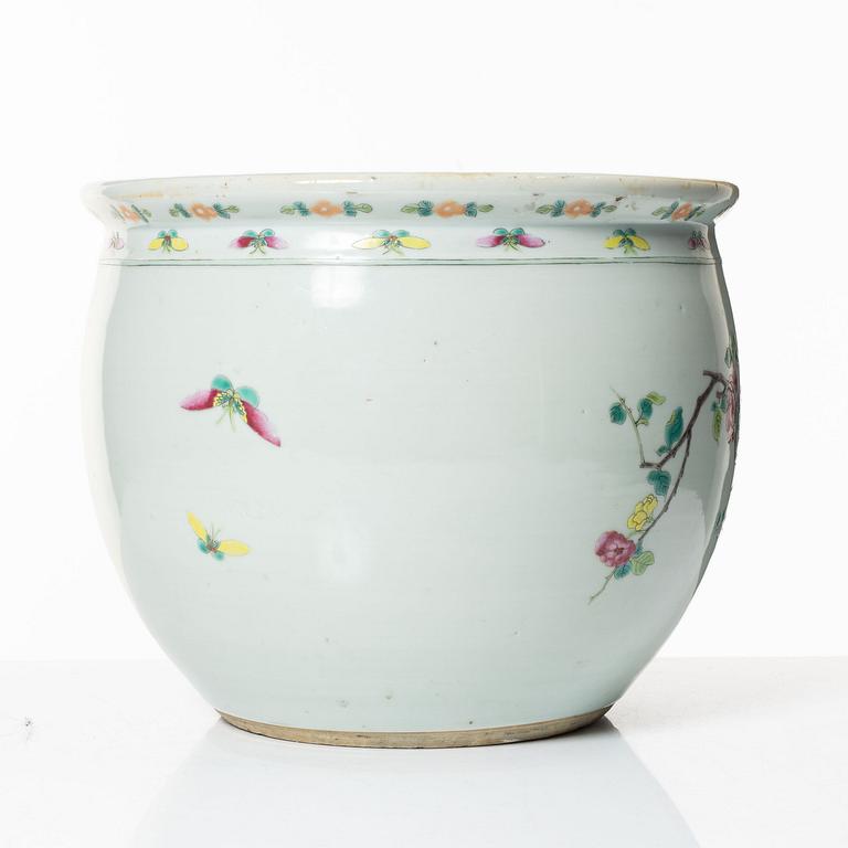 Ytterfoder, porslin, Kina, 1900-tal.