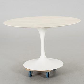 EERO SAARINEN, bord, "Tulip", Knoll international, märkt.